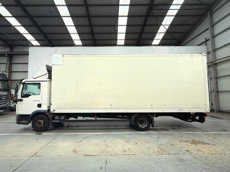 MAN TGL 12.220 AUTOMAAT / AIRCO - Tovornjak zabojnik: slika 2 MAN TGL 12.220 AUTOMAAT / AIRCO - Tovornjak zabojnik: slika 2