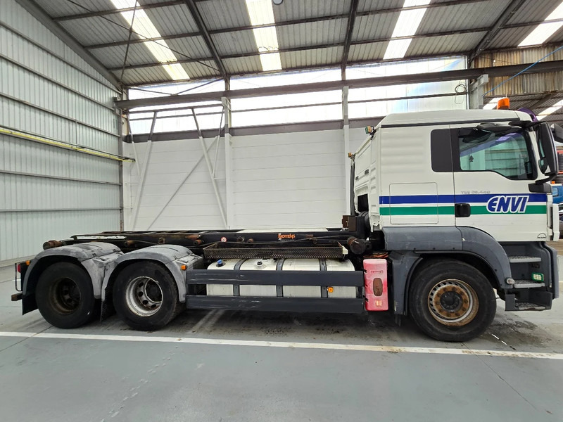 MAN TGS 28.440 6x2 / EURO 5 / AIRCO / LIFTAS / 10 roues - 10 tyres - Tovornjak-šasija: slika 4 MAN TGS 28.440 6x2 / EURO 5 / AIRCO / LIFTAS / 10 roues - 10 tyres - Tovornjak-šasija: slika 4