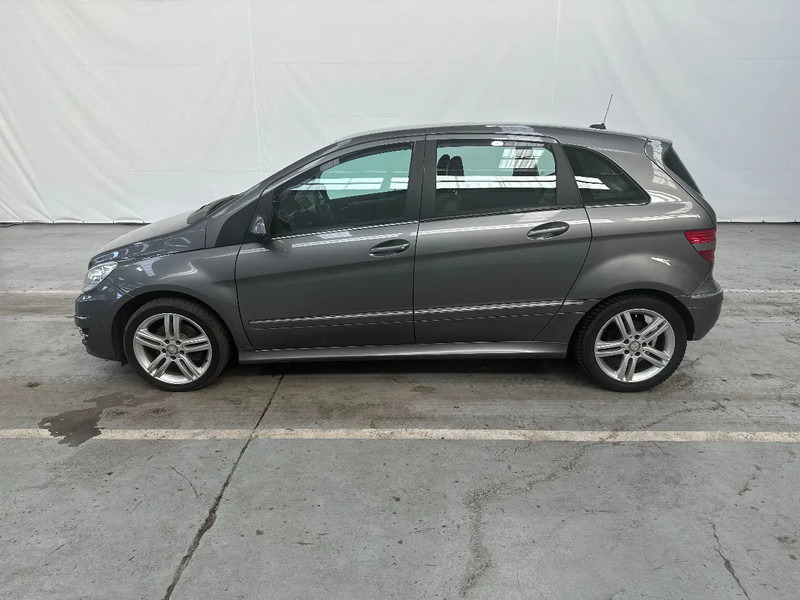 Mercedes-Benz B-Klasse 180 - Limuzina: slika 3 Mercedes-Benz B-Klasse 180 - Limuzina: slika 3