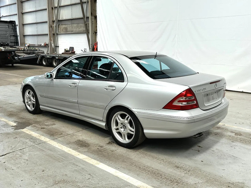 Mercedes-Benz C-Klasse C30 CDI / AMG /DIESEL TURBO 33795 km - Limuzina: slika 3 Mercedes-Benz C-Klasse C30 CDI / AMG /DIESEL TURBO 33795 km - Limuzina: slika 3