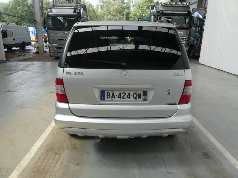 Mercedes-Benz M-Klasse ML 270 CDI 4x4 - SUV: slika 4 Mercedes-Benz M-Klasse ML 270 CDI 4x4 - SUV: slika 4