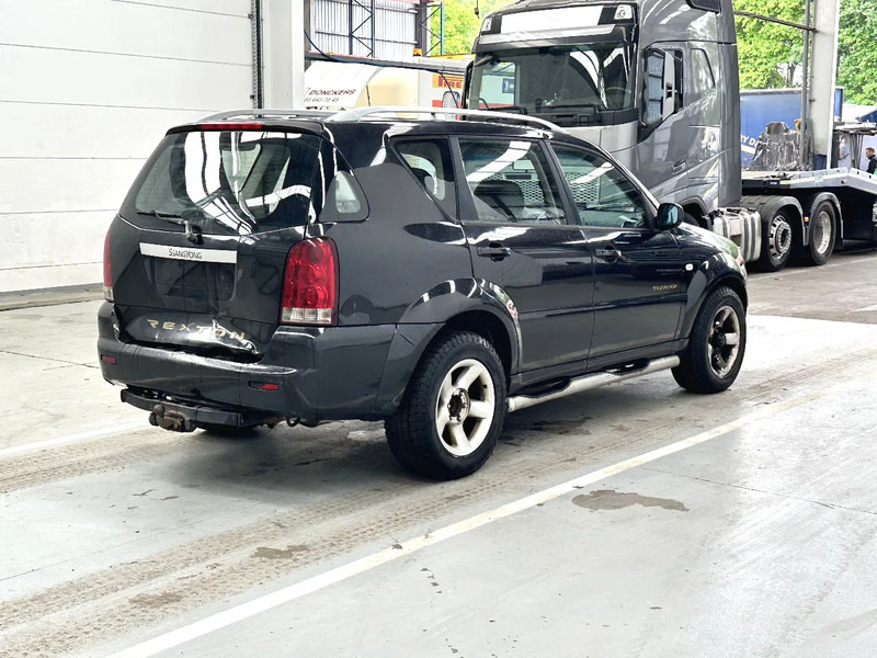 SsangYong Rexton AIRCO / LEATHER / MOTEUR MERCEDES - MERCEDES MOTOR - SUV: slika 5 SsangYong Rexton AIRCO / LEATHER / MOTEUR MERCEDES - MERCEDES MOTOR - SUV: slika 5