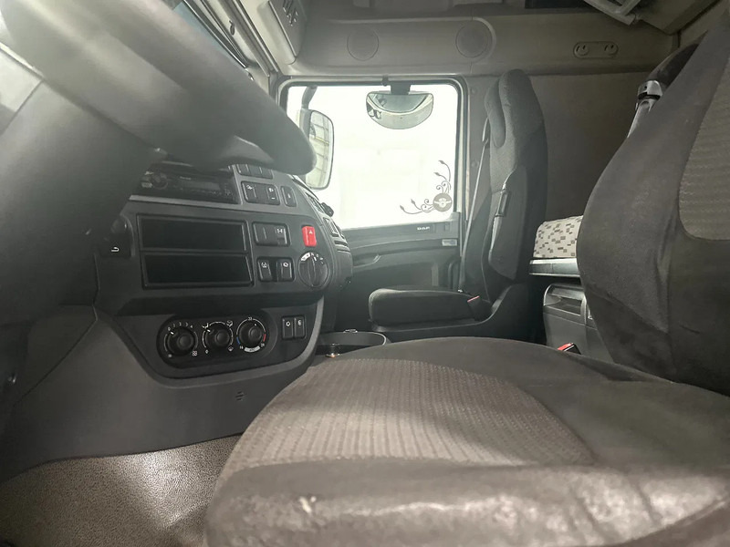 Vlačilec DAF XF 106.460 Superspacecab: slika 10 Vlačilec DAF XF 106.460 Superspacecab: slika 10