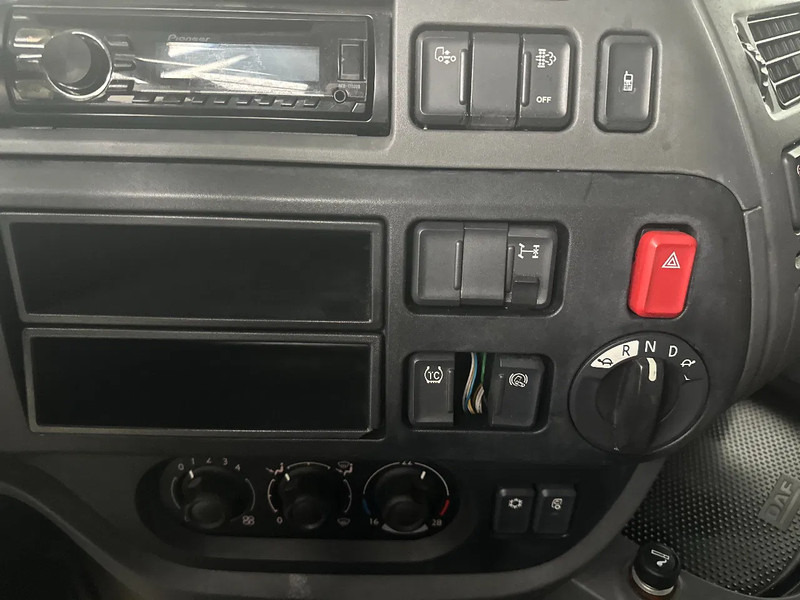 Vlačilec DAF XF 106.460 Superspacecab: slika 12 Vlačilec DAF XF 106.460 Superspacecab: slika 12