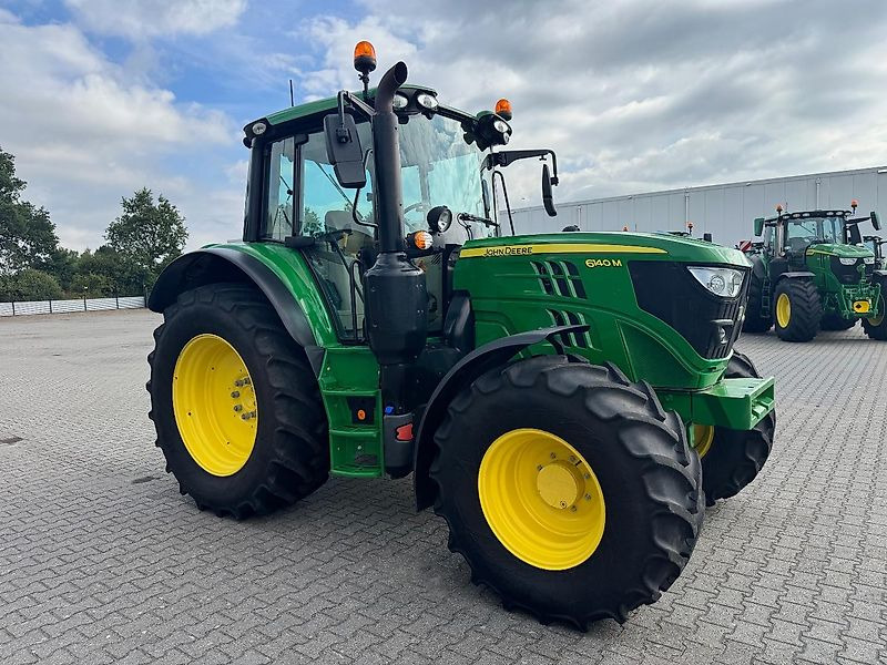 John Deere 6140M AQ+ 40KM 2022 1795 UUR TLS MCS LUCHTDRUK!!! - Traktor: slika 2 John Deere 6140M AQ+ 40KM 2022 1795 UUR TLS MCS LUCHTDRUK!!! - Traktor: slika 2