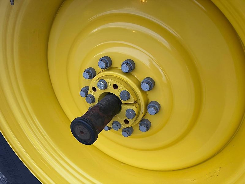 John Deere 6R150 AP 50KM 2024 165 UUR DEMO!!! - Traktor: slika 5 John Deere 6R150 AP 50KM 2024 165 UUR DEMO!!! - Traktor: slika 5