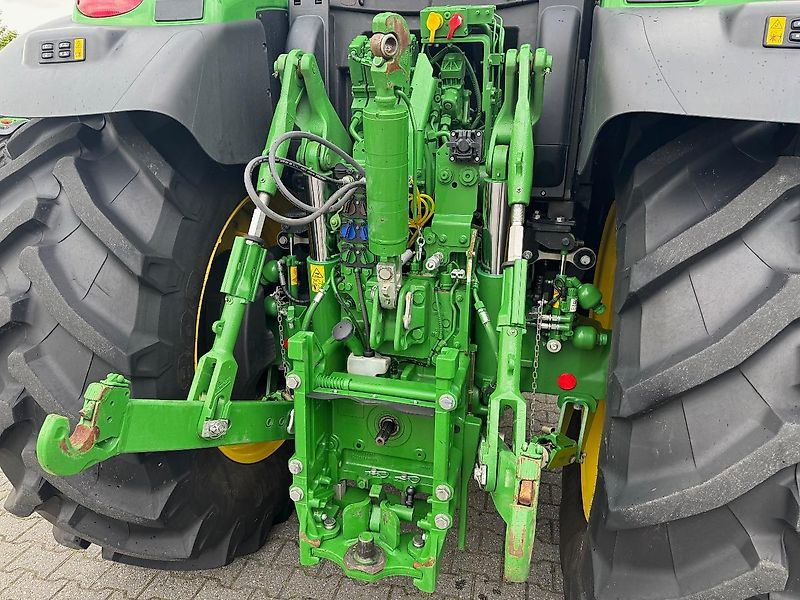 John Deere 6R175 AP 50KM COMMAND-PRO G5-PLUS 2024 790 UUR!!! - Traktor: slika 4 John Deere 6R175 AP 50KM COMMAND-PRO G5-PLUS 2024 790 UUR!!! - Traktor: slika 4