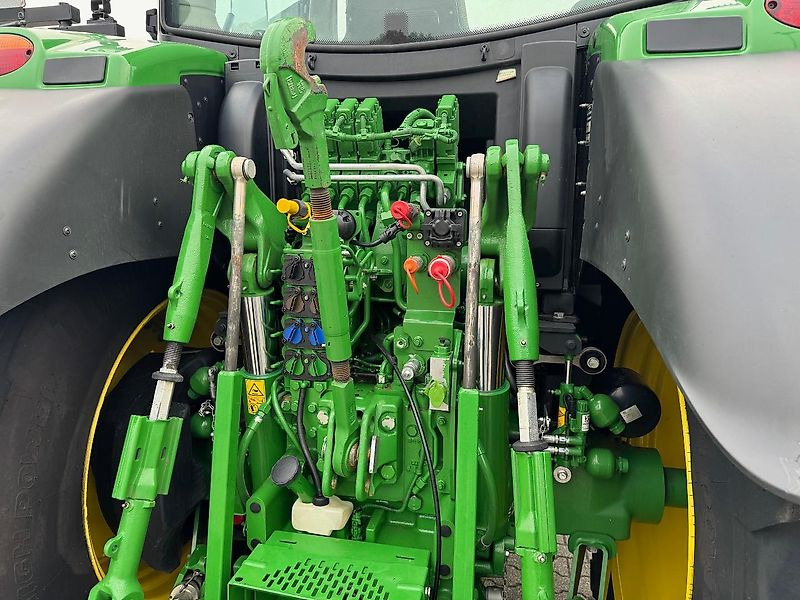John Deere 6R195 AP 50KM COMMAND-PRO G5-PLUS 2024 1560 UUR!!! - Traktor: slika 4 John Deere 6R195 AP 50KM COMMAND-PRO G5-PLUS 2024 1560 UUR!!! - Traktor: slika 4