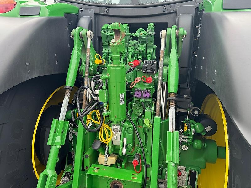 John Deere 6R215 AP 50KM COMMAND-PRO 2022!!! - Traktor: slika 4 John Deere 6R215 AP 50KM COMMAND-PRO 2022!!! - Traktor: slika 4