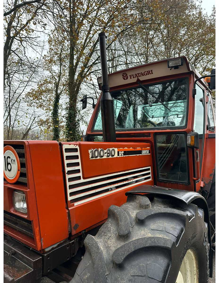 1988 FIAT 100-90 DT ALL-WHEEL DRIVE AGRICULTURAL TRACTOR - Traktor: slika 4 1988 FIAT 100-90 DT ALL-WHEEL DRIVE AGRICULTURAL TRACTOR - Traktor: slika 4