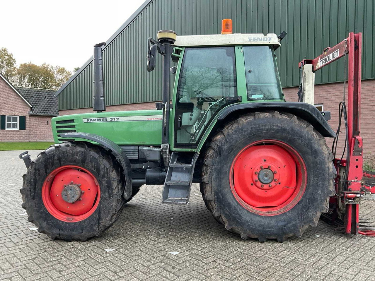 1994 FENDT FARMER 312 TURBOMATIK ALL-WHEEL DRIVE FARM TRACTOR - Traktor: slika 2 1994 FENDT FARMER 312 TURBOMATIK ALL-WHEEL DRIVE FARM TRACTOR - Traktor: slika 2