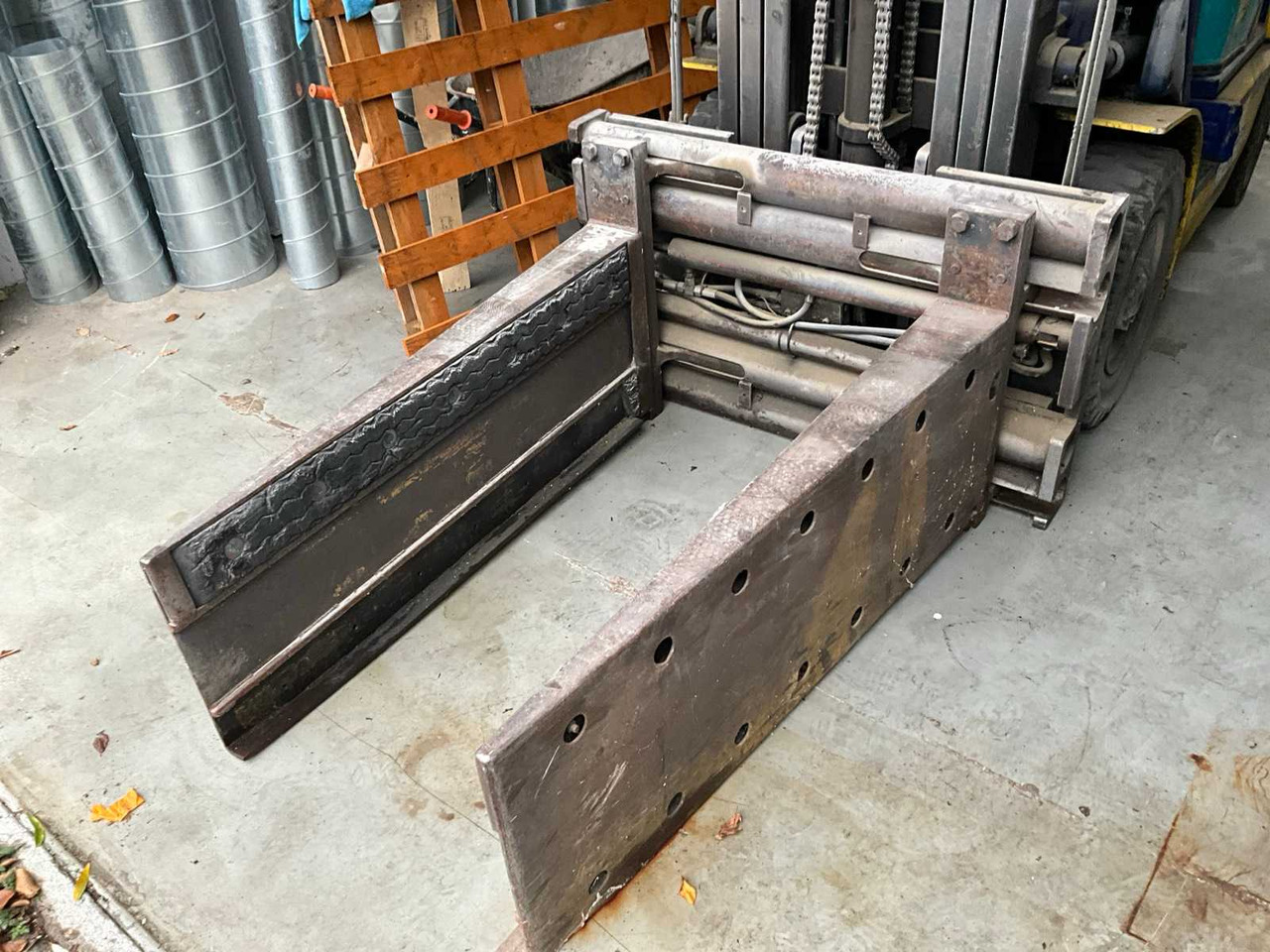 1999 KOMATSU FG25T12 FORKLIFT - Viličar: slika 4 1999 KOMATSU FG25T12 FORKLIFT - Viličar: slika 4