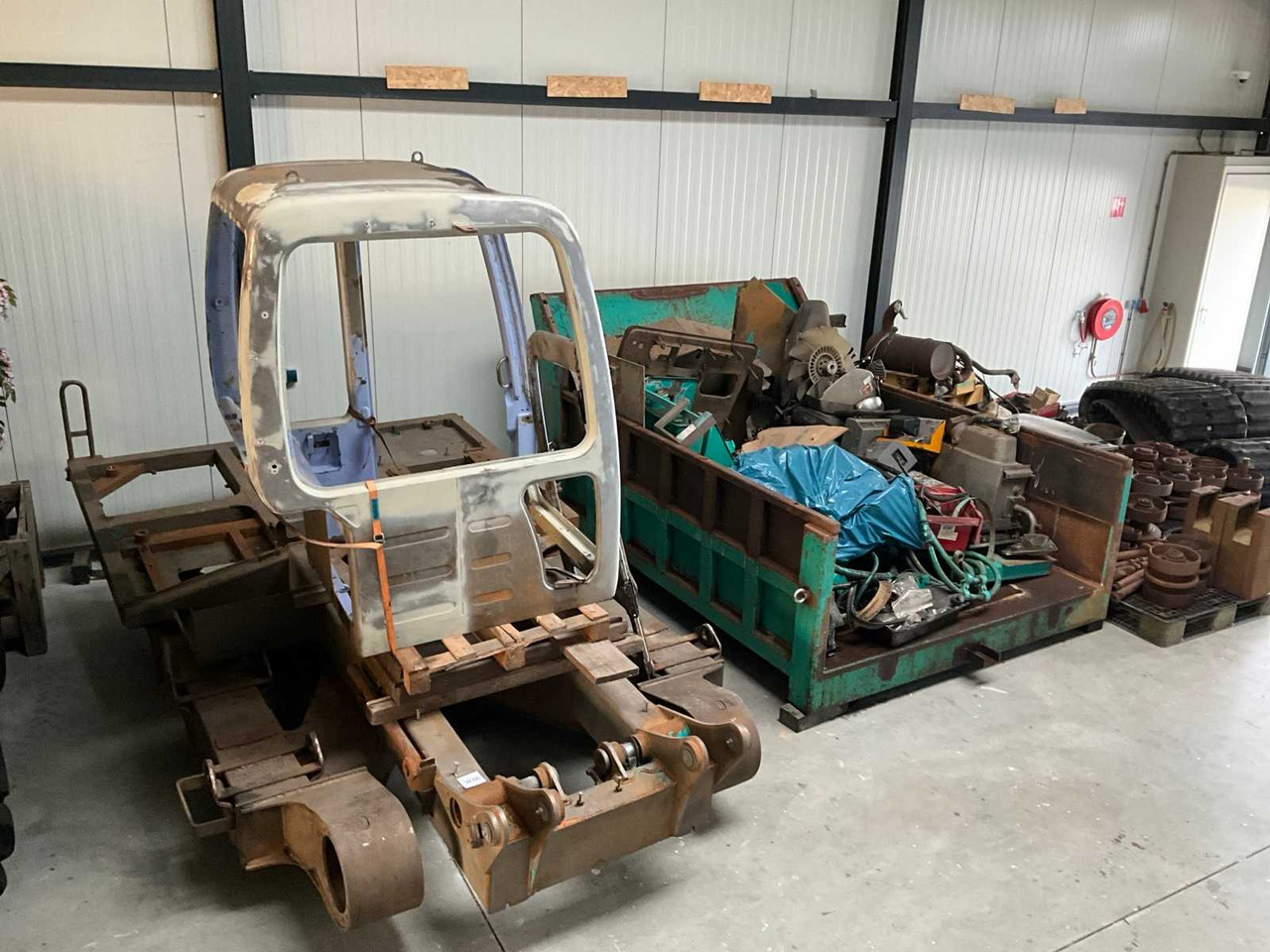 2001 KOMATSU CD 60-R ROTARY TRACK DUMPER - Mini demper: slika 1 2001 KOMATSU CD 60-R ROTARY TRACK DUMPER - Mini demper: slika 1