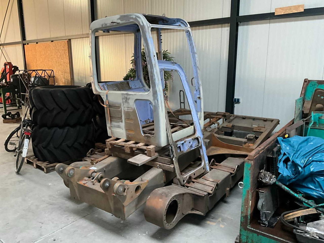 2001 KOMATSU CD 60-R ROTARY TRACK DUMPER - Mini demper: slika 5 2001 KOMATSU CD 60-R ROTARY TRACK DUMPER - Mini demper: slika 5