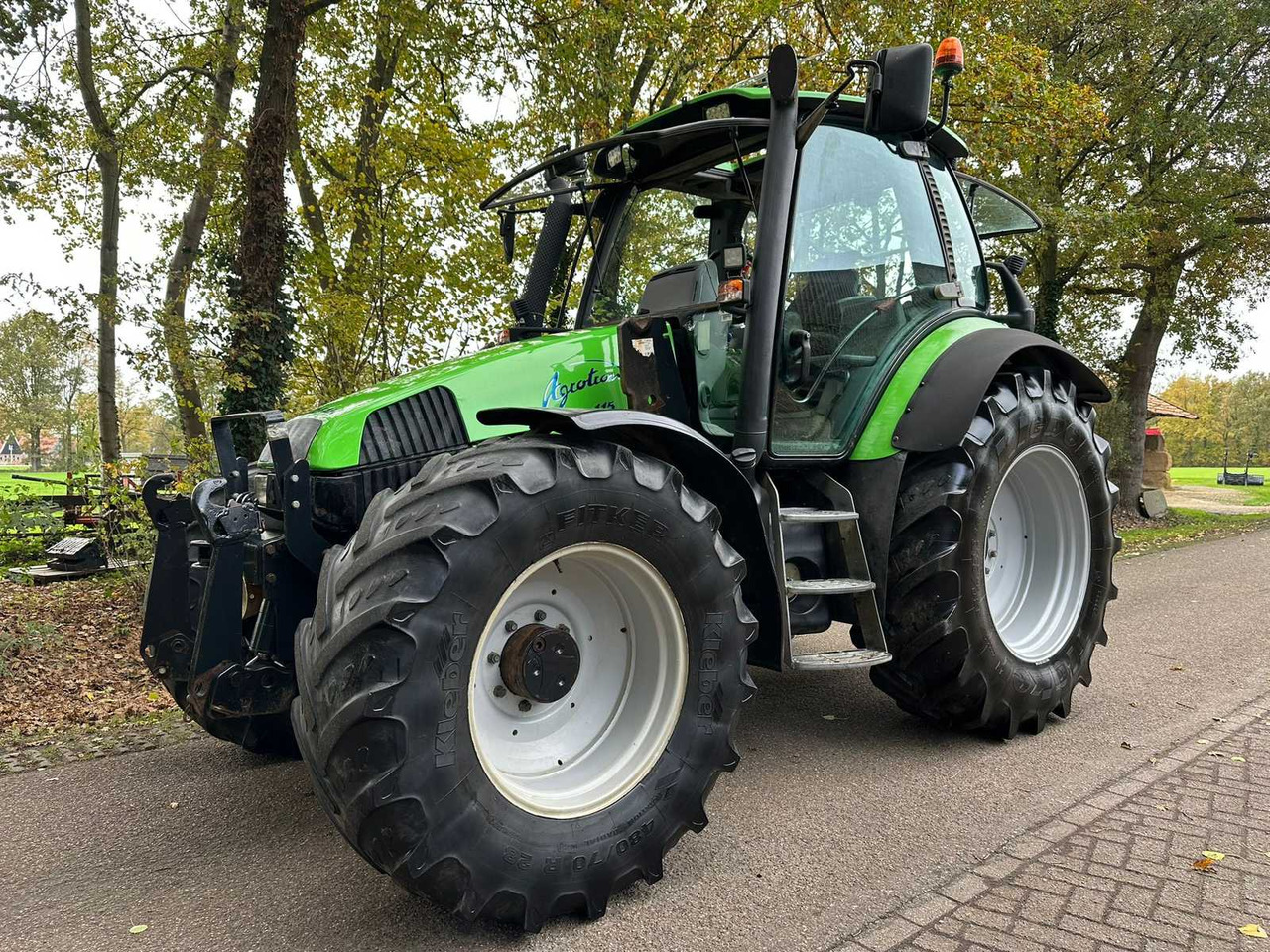 2003 DEUTZ-FAHR AGROTRON 115 MK3 ALL-WHEEL DRIVE FARM TRACTOR - Traktor: slika 1 2003 DEUTZ-FAHR AGROTRON 115 MK3 ALL-WHEEL DRIVE FARM TRACTOR - Traktor: slika 1