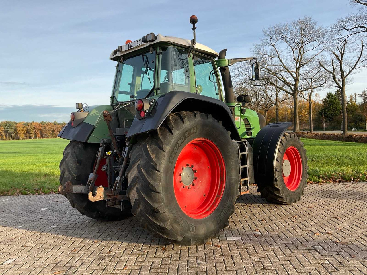 2004 FENDT 916 VARIO TMS ALL-WHEEL DRIVE AGRICULTURAL TRACTOR - Traktor: slika 5 2004 FENDT 916 VARIO TMS ALL-WHEEL DRIVE AGRICULTURAL TRACTOR - Traktor: slika 5