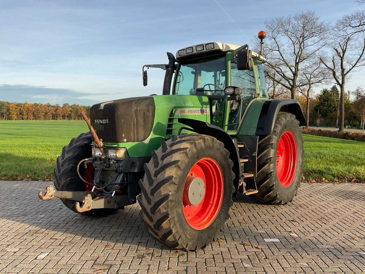 2004 FENDT 916 VARIO TMS ALL-WHEEL DRIVE AGRICULTURAL TRACTOR - Traktor: slika 1 2004 FENDT 916 VARIO TMS ALL-WHEEL DRIVE AGRICULTURAL TRACTOR - Traktor: slika 1