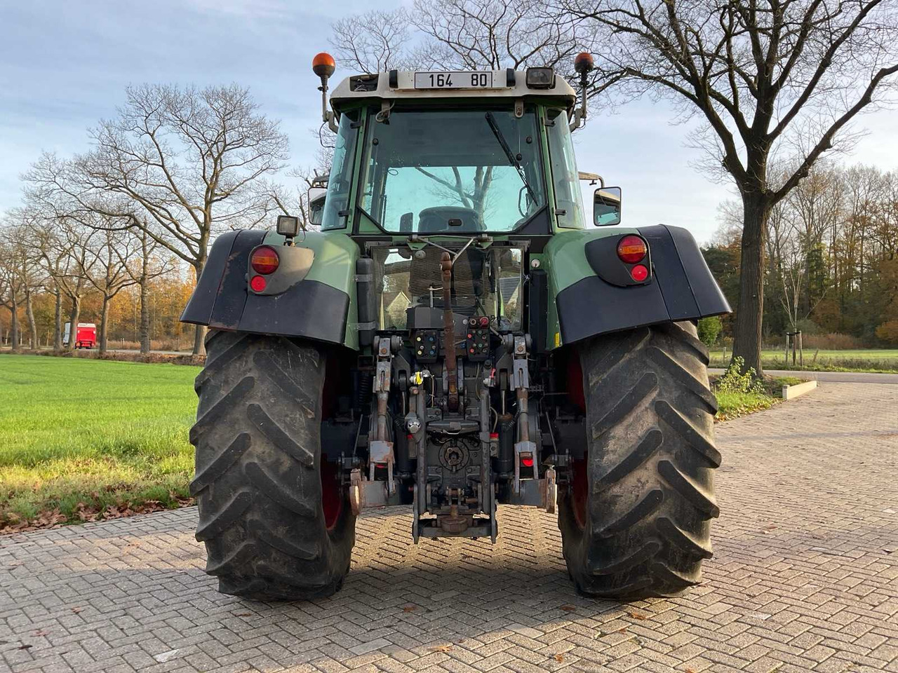 2004 FENDT 916 VARIO TMS ALL-WHEEL DRIVE AGRICULTURAL TRACTOR - Traktor: slika 4 2004 FENDT 916 VARIO TMS ALL-WHEEL DRIVE AGRICULTURAL TRACTOR - Traktor: slika 4