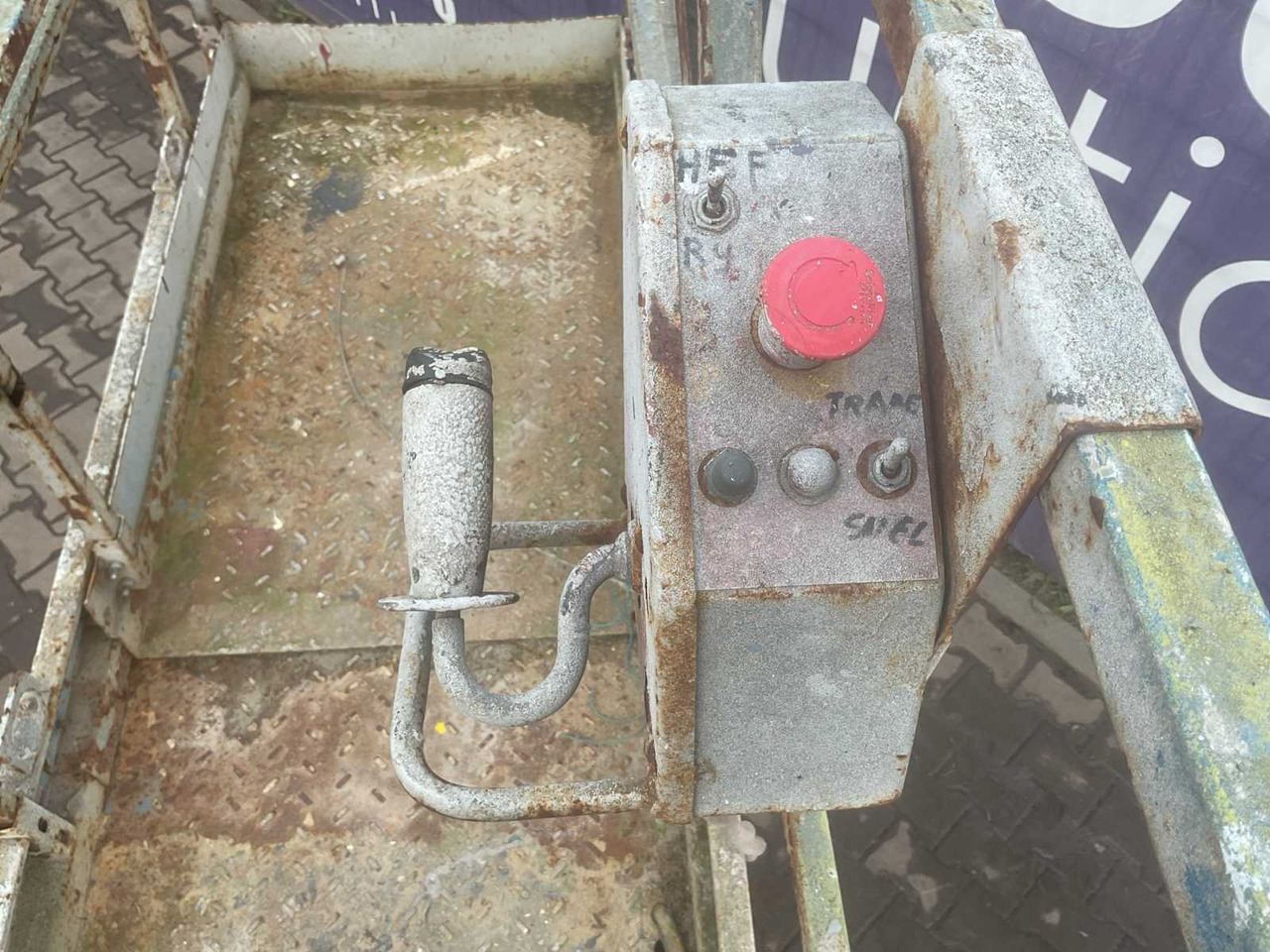 Dvižna ploščad 2005 - MEC - 2633ES - SCISSOR LIFT: slika 7