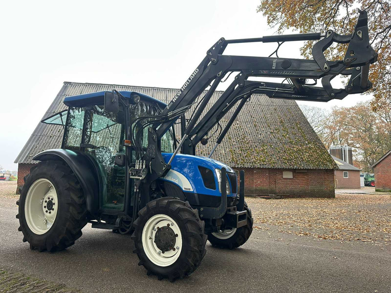 2005 NEW HOLLAND TN60DA ALL-WHEEL DRIVE FARM TRACTOR - Traktor: slika 3 2005 NEW HOLLAND TN60DA ALL-WHEEL DRIVE FARM TRACTOR - Traktor: slika 3