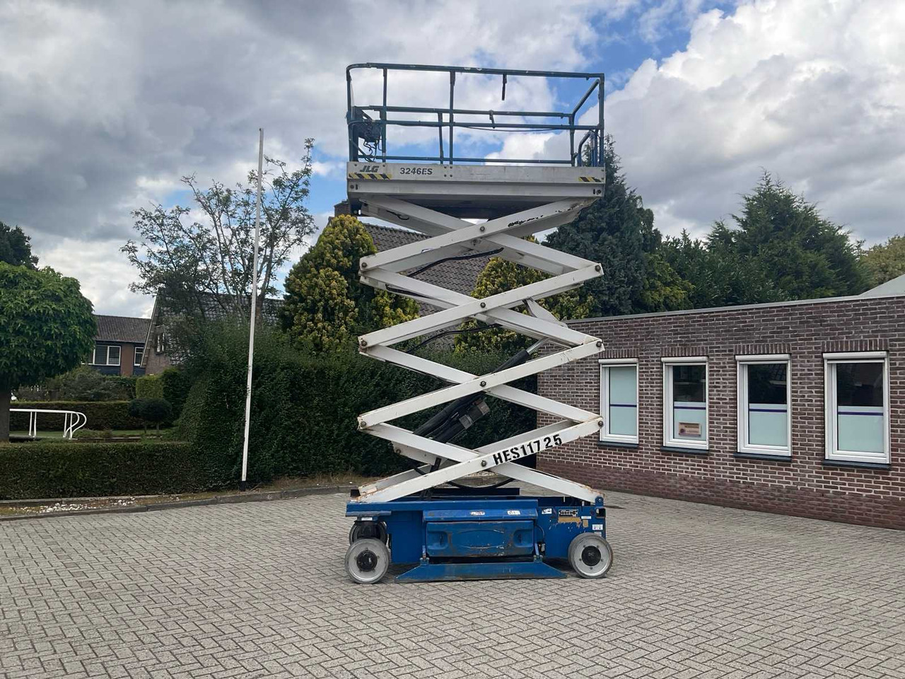 Dvižna ploščad 2006 JLG. 3246 ES AERIAL PLATFORM: slika 9