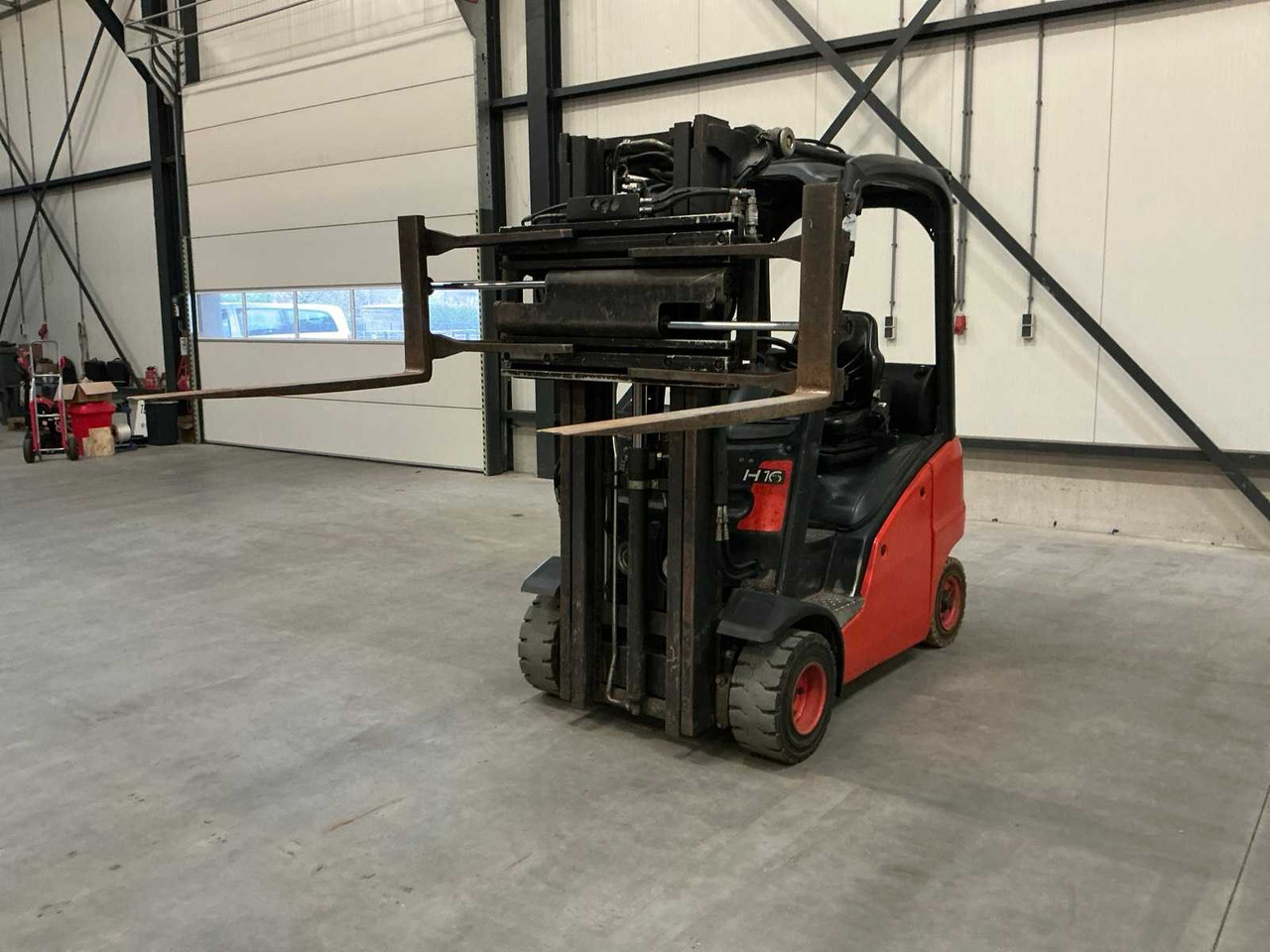 2007 LINDE H16 FORKLIFT - Viličar: slika 1 2007 LINDE H16 FORKLIFT - Viličar: slika 1