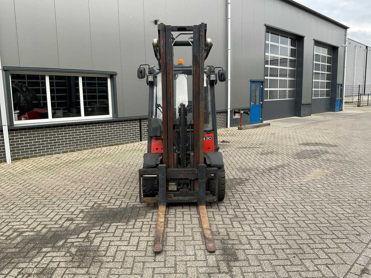 2007 LINDE H30D FORKLIFT - Viličar: slika 2 2007 LINDE H30D FORKLIFT - Viličar: slika 2
