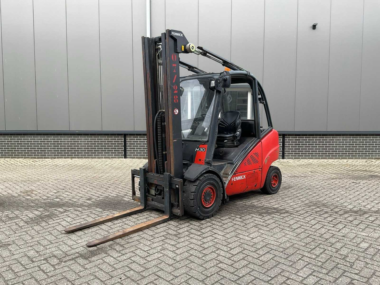 2007 LINDE H30D FORKLIFT - Viličar: slika 1 2007 LINDE H30D FORKLIFT - Viličar: slika 1