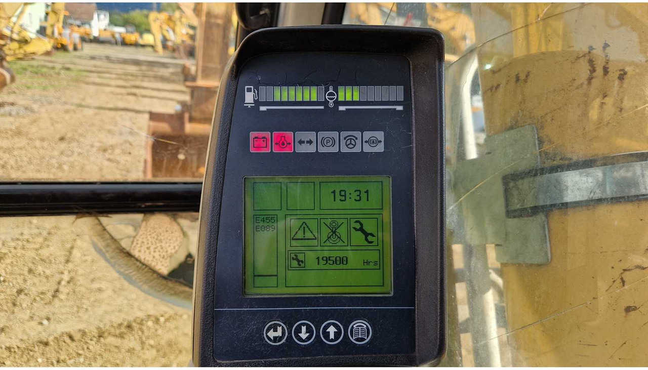 Bager 2008 LIEBHERR R944C TRACKED EXCAVATOR: slika 45