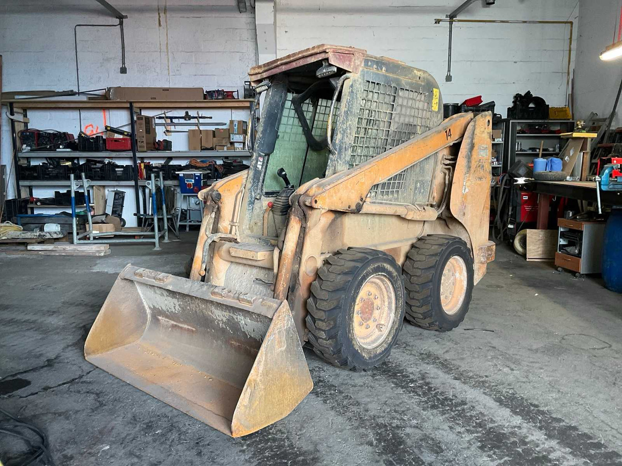 2010 CASE 410 SKID STEER LOADER - Kompaktni nakladalnik na gosenicah: slika 1 2010 CASE 410 SKID STEER LOADER - Kompaktni nakladalnik na gosenicah: slika 1