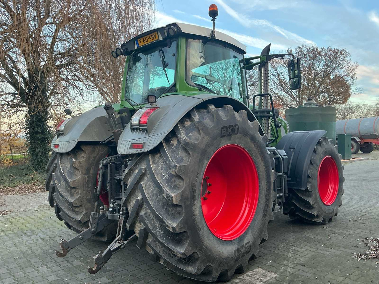 2010 FENDT 930 VARIO ALL-WHEEL DRIVE FARM TRACTOR - Traktor: slika 5 2010 FENDT 930 VARIO ALL-WHEEL DRIVE FARM TRACTOR - Traktor: slika 5