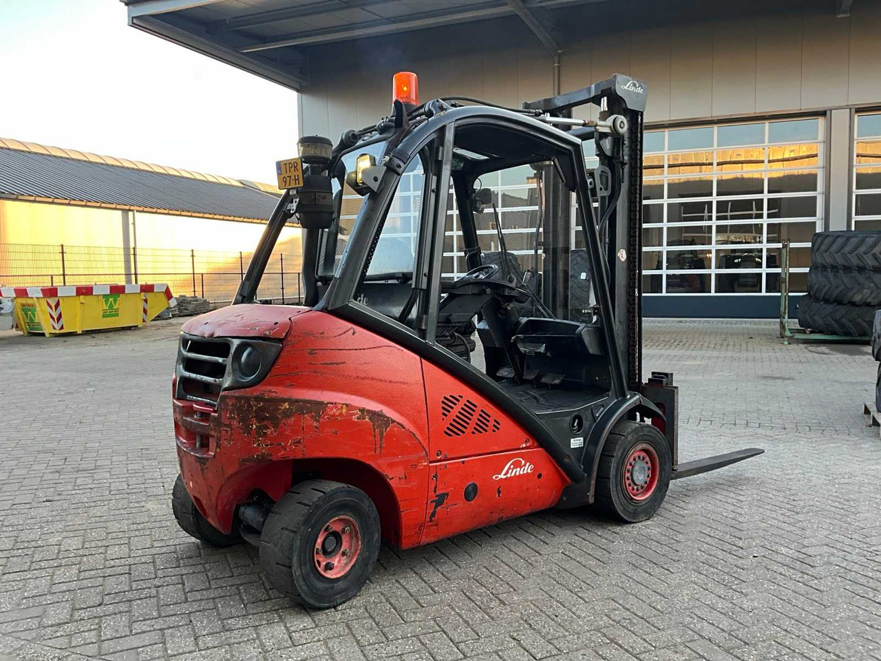 2010 LINDE H30D-01 FORKLIFT - Viličar: slika 3 2010 LINDE H30D-01 FORKLIFT - Viličar: slika 3