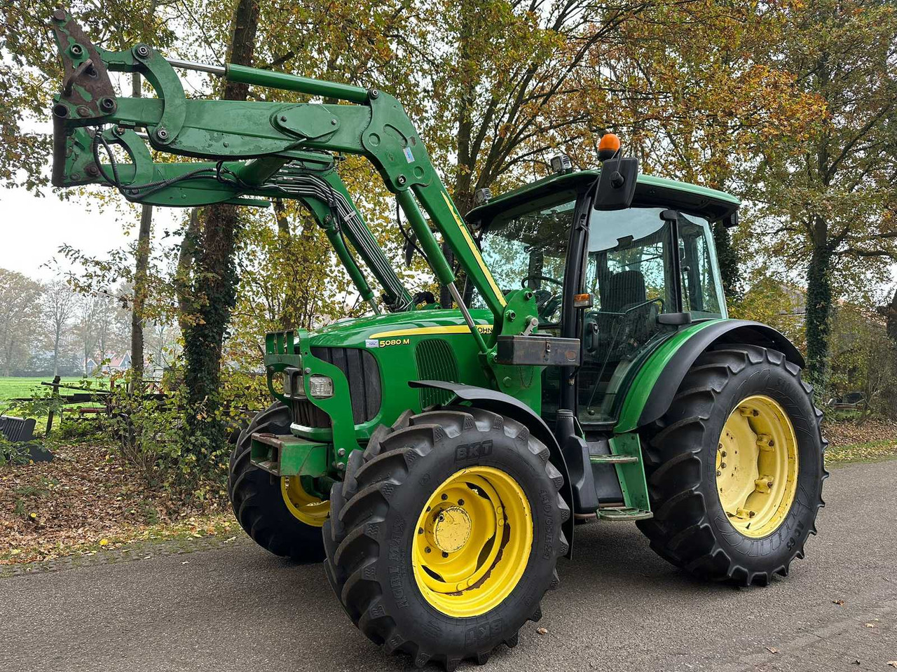 2011 JOHN DEERE 5080M FOUR WHEEL DRIVE FARM TRACTOR - Traktor: slika 1 2011 JOHN DEERE 5080M FOUR WHEEL DRIVE FARM TRACTOR - Traktor: slika 1