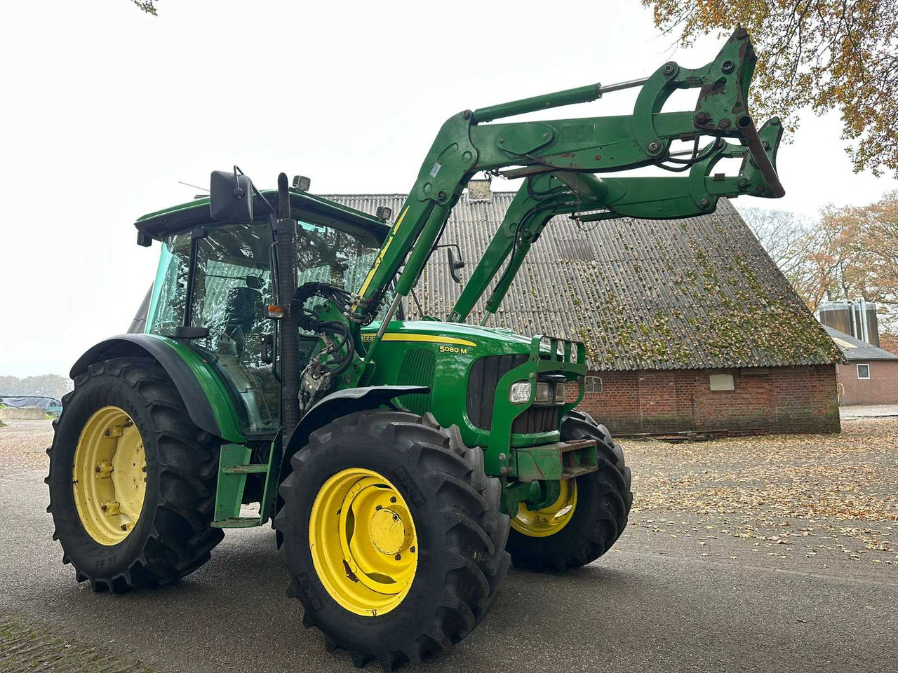 2011 JOHN DEERE 5080M FOUR WHEEL DRIVE FARM TRACTOR - Traktor: slika 3 2011 JOHN DEERE 5080M FOUR WHEEL DRIVE FARM TRACTOR - Traktor: slika 3