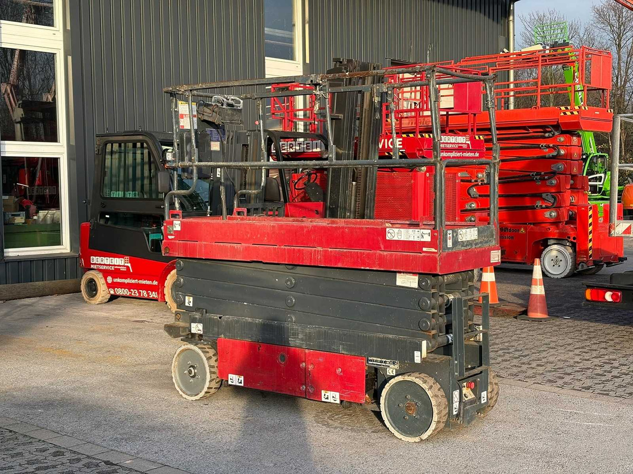 2012 AICHI SV08C NL TELESCOPIC LIFT - Dvižna ploščad: slika 2 2012 AICHI SV08C NL TELESCOPIC LIFT - Dvižna ploščad: slika 2