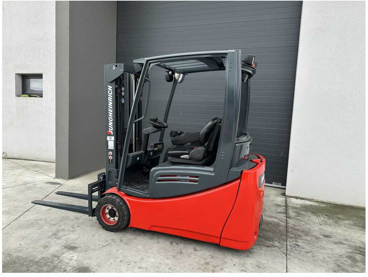 2012 JUNGHEINRICH EFG 220 FORKLIFT TRUCKS - Viličar: slika 2 2012 JUNGHEINRICH EFG 220 FORKLIFT TRUCKS - Viličar: slika 2