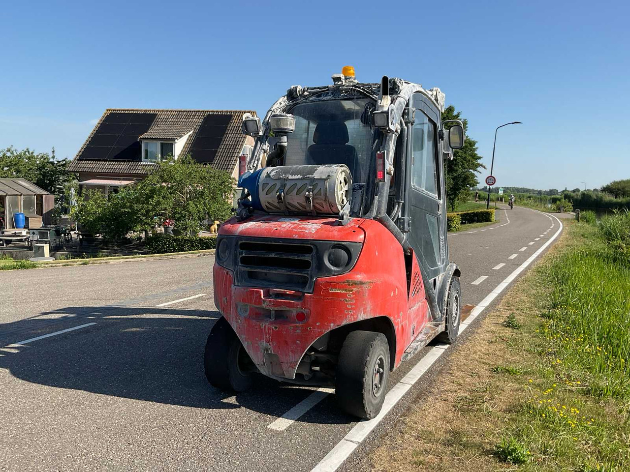 2012 LINDE H35T-01 FORKLIFT - Viličar: slika 4 2012 LINDE H35T-01 FORKLIFT - Viličar: slika 4