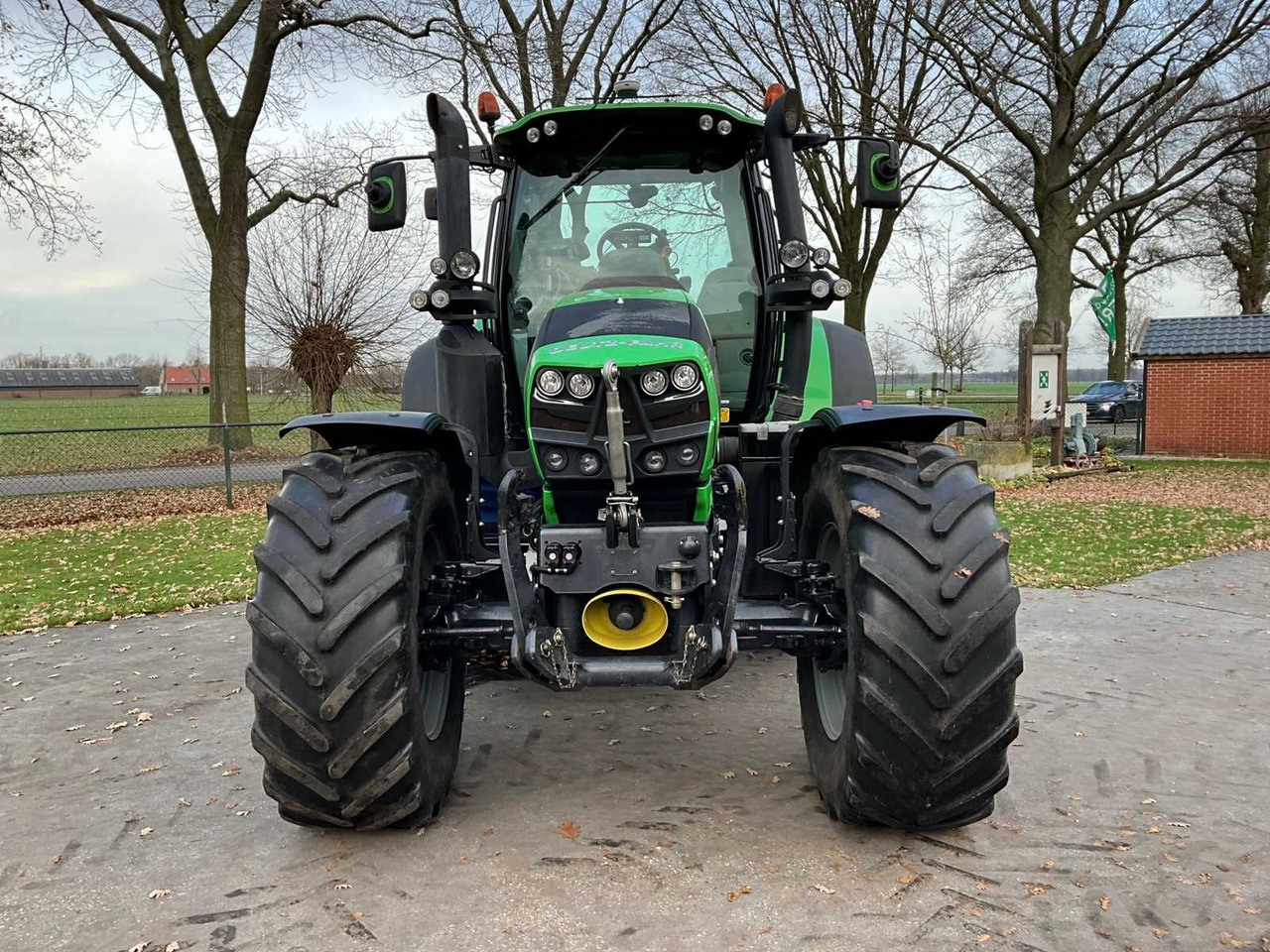 2015 DEUTZ-FAHR 6190 TTV ALL-WHEEL DRIVE FARM TRACTOR - Traktor: slika 2 2015 DEUTZ-FAHR 6190 TTV ALL-WHEEL DRIVE FARM TRACTOR - Traktor: slika 2