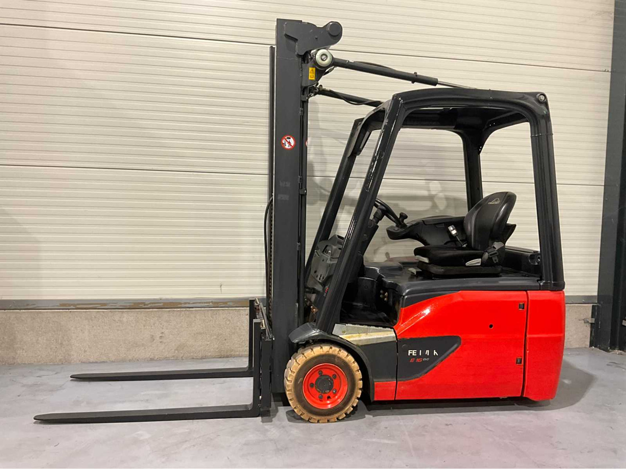 2015 LINDE E16-02 1600KG 3915HOUR FORKLIFT - Viličar: slika 2 2015 LINDE E16-02 1600KG 3915HOUR FORKLIFT - Viličar: slika 2