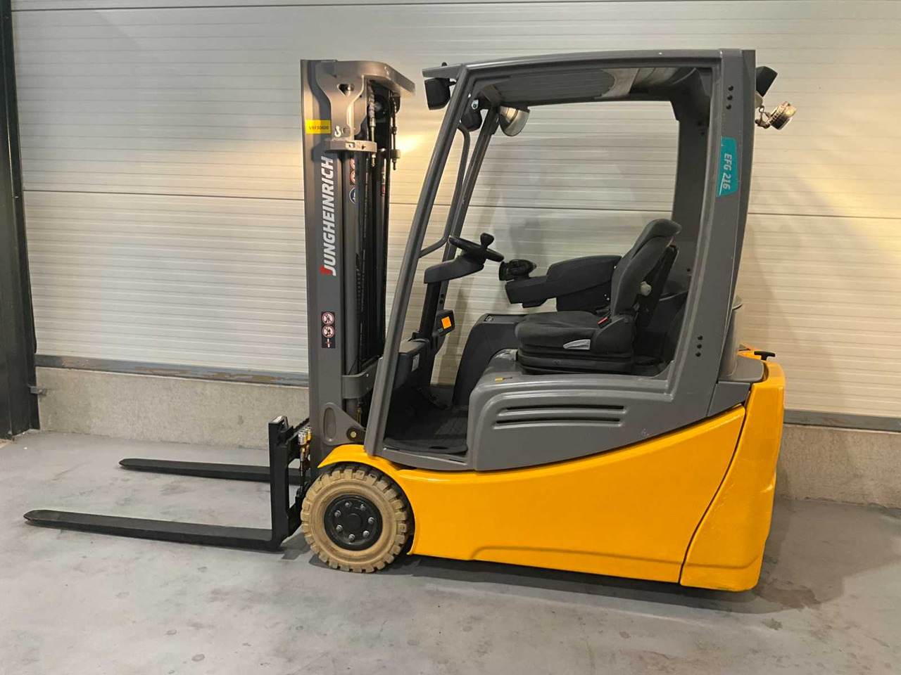 2016 JUNGHEINRICH EFG 216K FORKLIFT TRUCK - Viličar: slika 3 2016 JUNGHEINRICH EFG 216K FORKLIFT TRUCK - Viličar: slika 3
