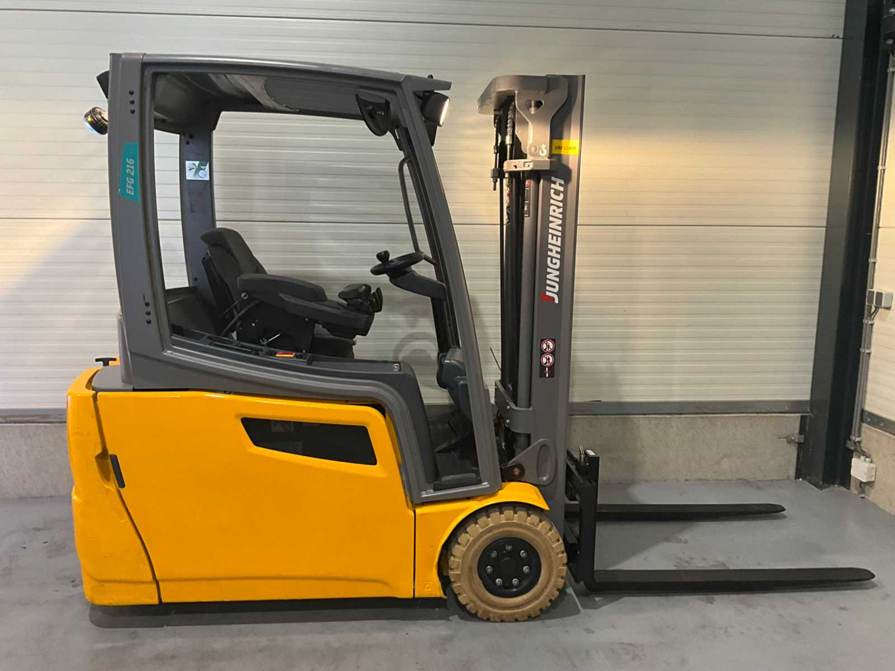2016 JUNGHEINRICH EFG 216K FORKLIFT TRUCK - Viličar: slika 5 2016 JUNGHEINRICH EFG 216K FORKLIFT TRUCK - Viličar: slika 5