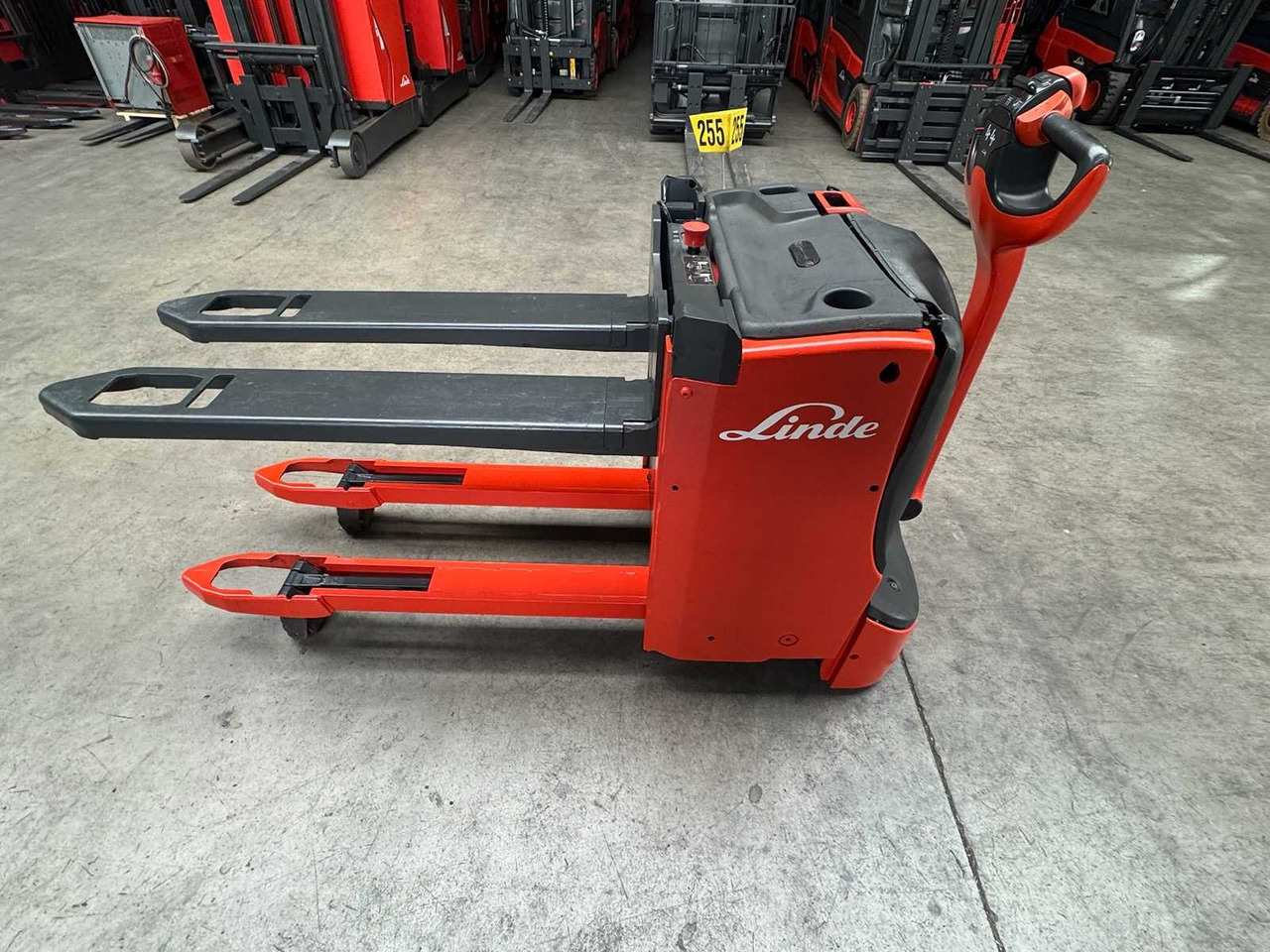 2016 LINDE T16L PALLET TRUCK ANT STACKER INITIAL STROKE 1,847 HOURS - Viličar: slika 1 2016 LINDE T16L PALLET TRUCK ANT STACKER INITIAL STROKE 1,847 HOURS - Viličar: slika 1
