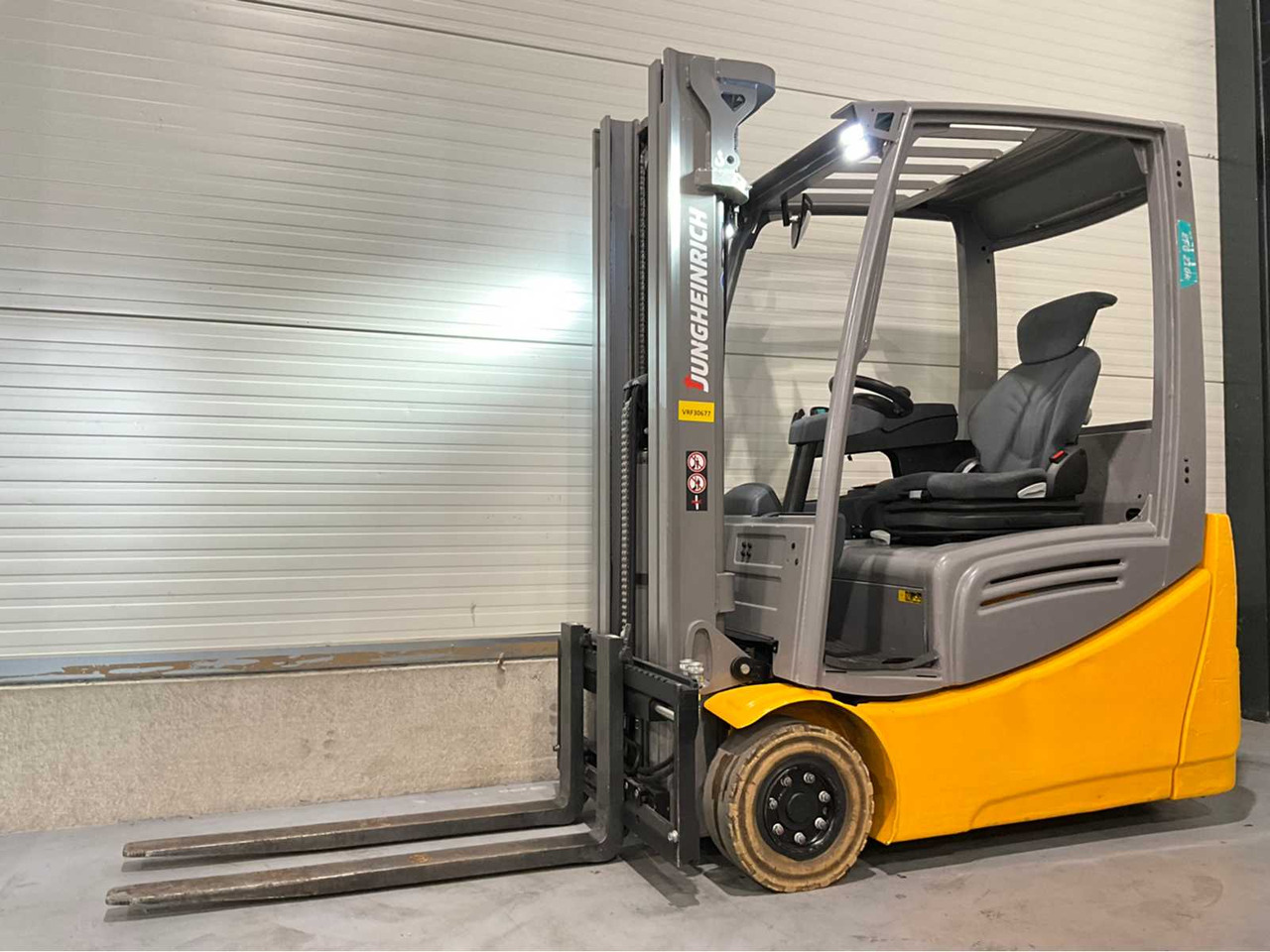 2017 JUNGHEINRICH EFG 216K FORKLIFT - Viličar: slika 1 2017 JUNGHEINRICH EFG 216K FORKLIFT - Viličar: slika 1