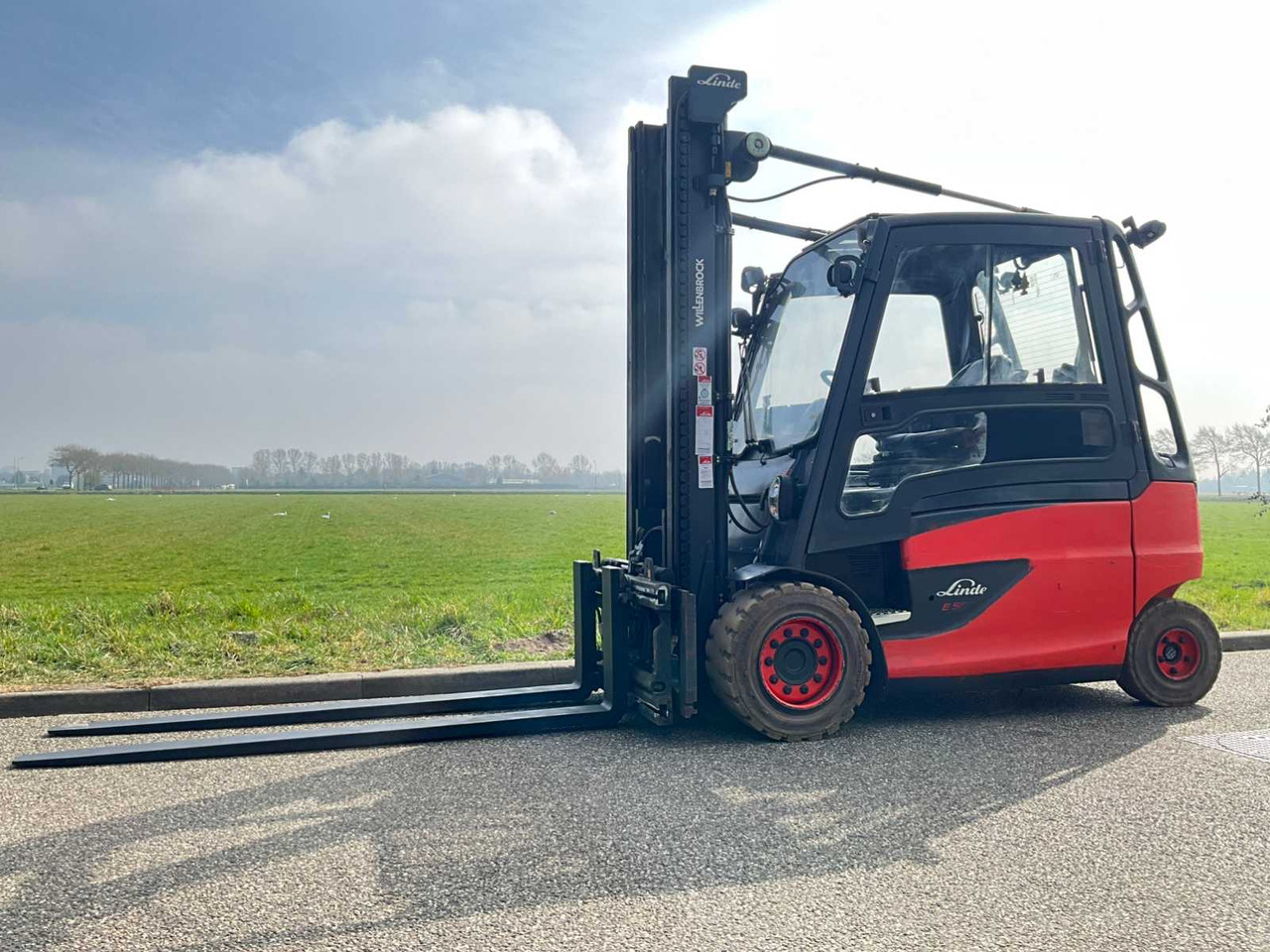 2017 LINDE E50HL 5000KG FORKLIFT TRUCK PACKED WITH OPTIONS - Viličar: slika 1 2017 LINDE E50HL 5000KG FORKLIFT TRUCK PACKED WITH OPTIONS - Viličar: slika 1