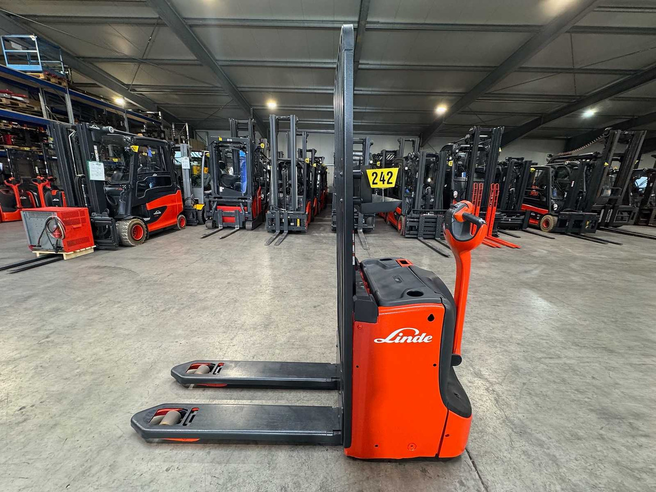 2017 LINDE T16L PALLET TRUCK ANT STACKER INITIAL STROKE 1,677 HOURS - Viličar: slika 2 2017 LINDE T16L PALLET TRUCK ANT STACKER INITIAL STROKE 1,677 HOURS - Viličar: slika 2