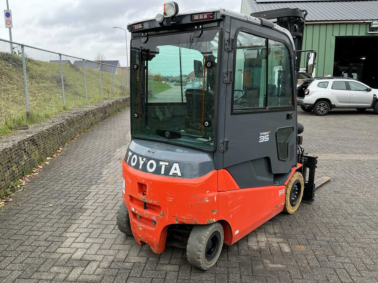2017 TOYOTA 8FBMT35 FORKLIFT - Viličar: slika 5 2017 TOYOTA 8FBMT35 FORKLIFT - Viličar: slika 5