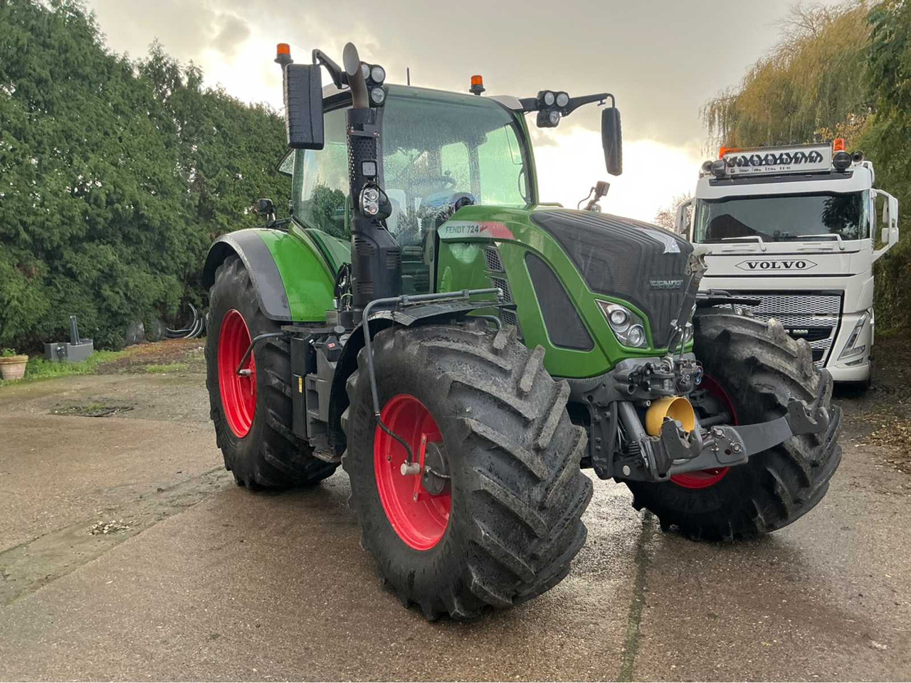 2018 FENDT 724 S4 PROFIPLUS - Traktor: slika 2 2018 FENDT 724 S4 PROFIPLUS - Traktor: slika 2