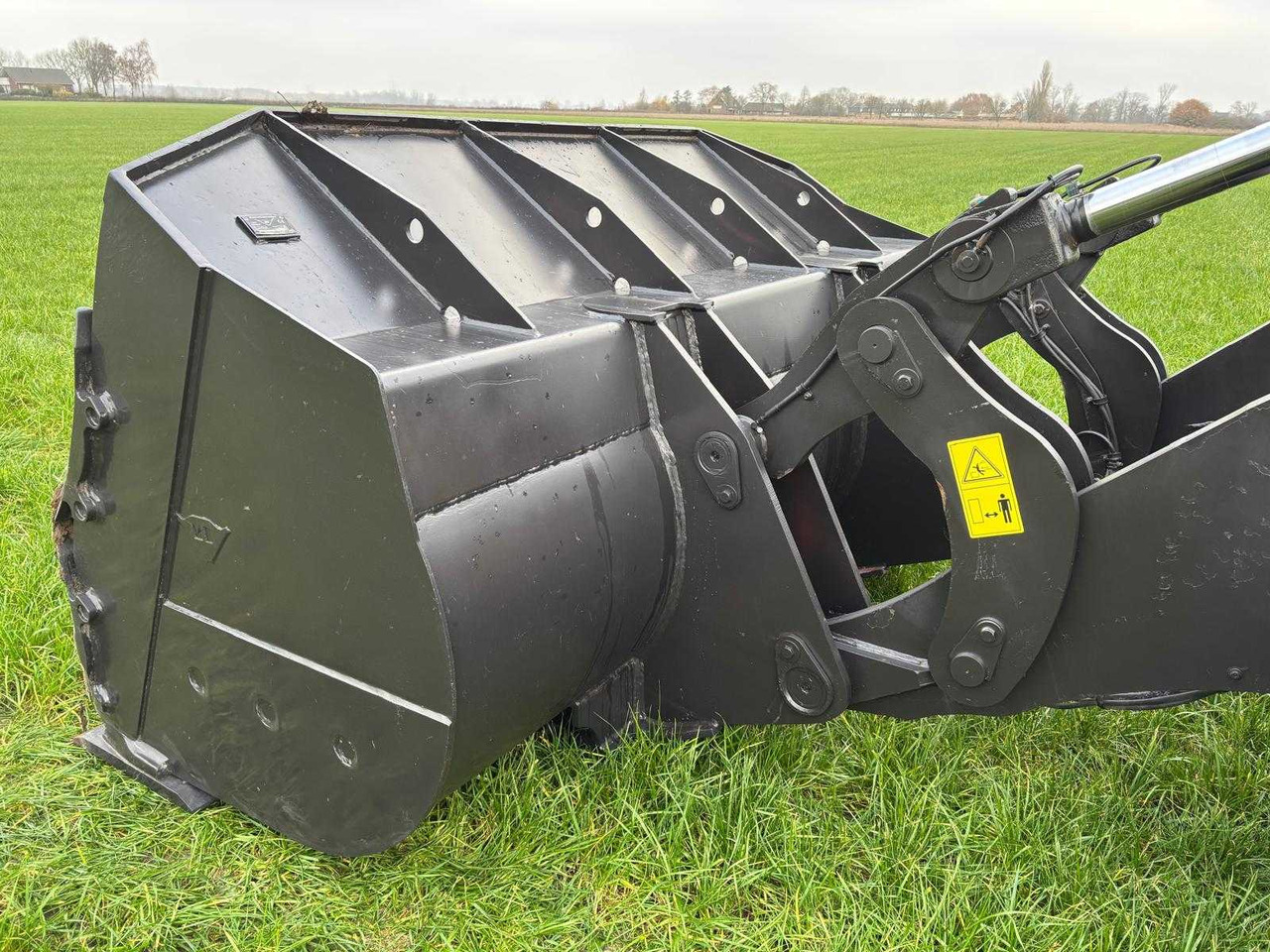 Kolesni nakladalec 2018 JCB 437 SHOVEL: slika 10 Kolesni nakladalec 2018 JCB 437 SHOVEL: slika 10