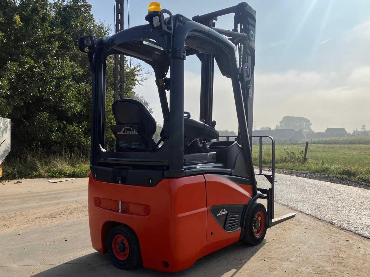 2019 LINDE E12 ELECTRIC FORKLIFT TRUCK - Viličar: slika 5 2019 LINDE E12 ELECTRIC FORKLIFT TRUCK - Viličar: slika 5