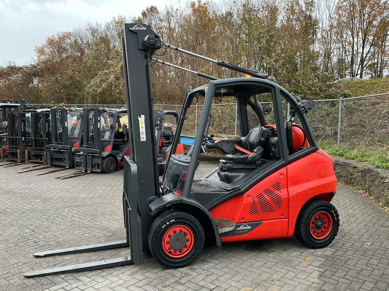 2019 LINDE H40T-02 FORKLIFT - Viličar: slika 2 2019 LINDE H40T-02 FORKLIFT - Viličar: slika 2